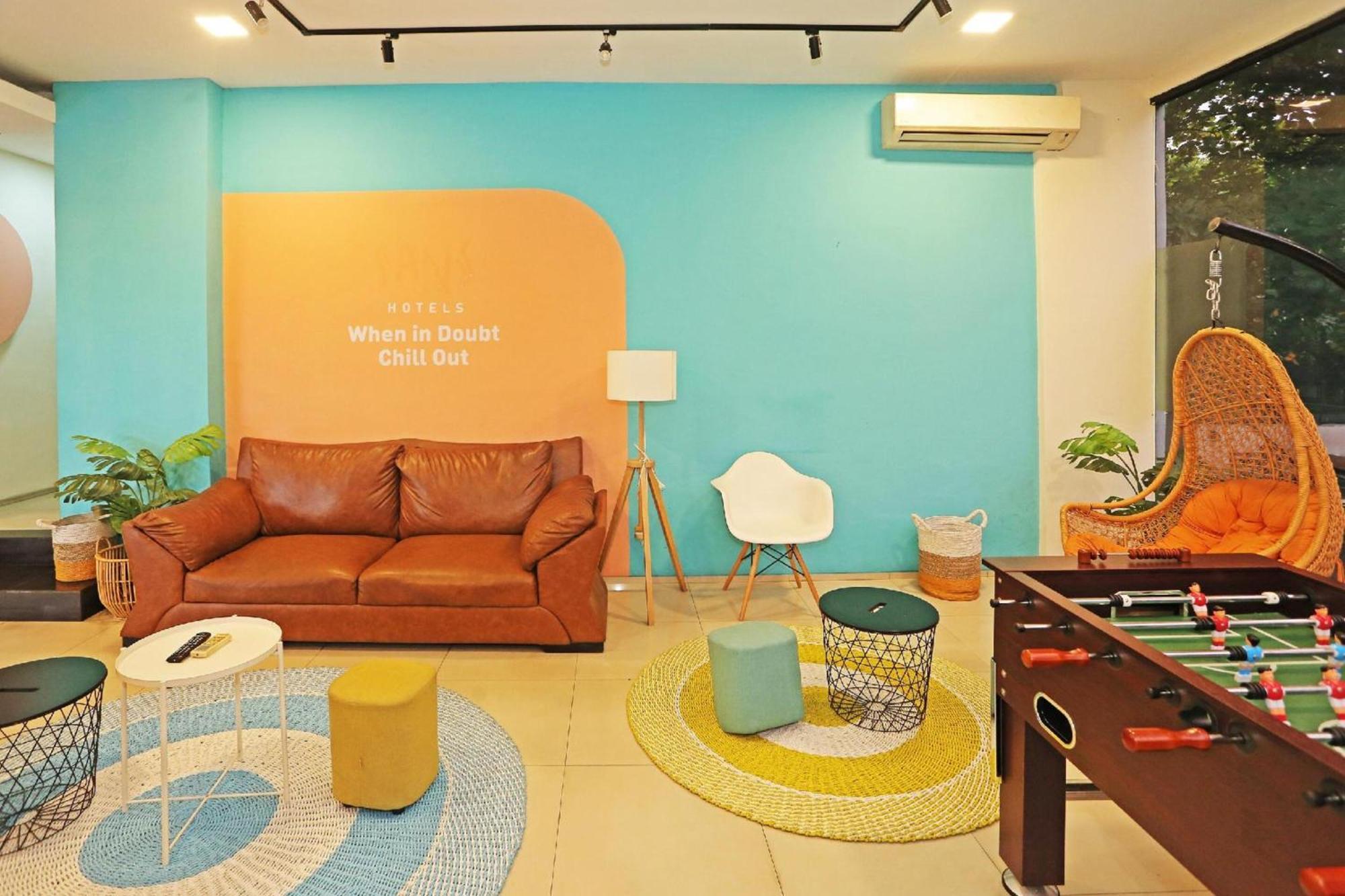 Super Oyo Townhouse Oak Hotel Fiducia Serpong Eksteriør billede